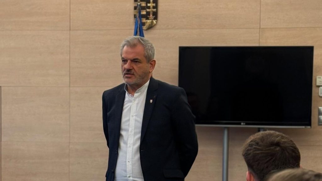 Nyolcmillió forintos jutalmat kapott a gyáli polgármester