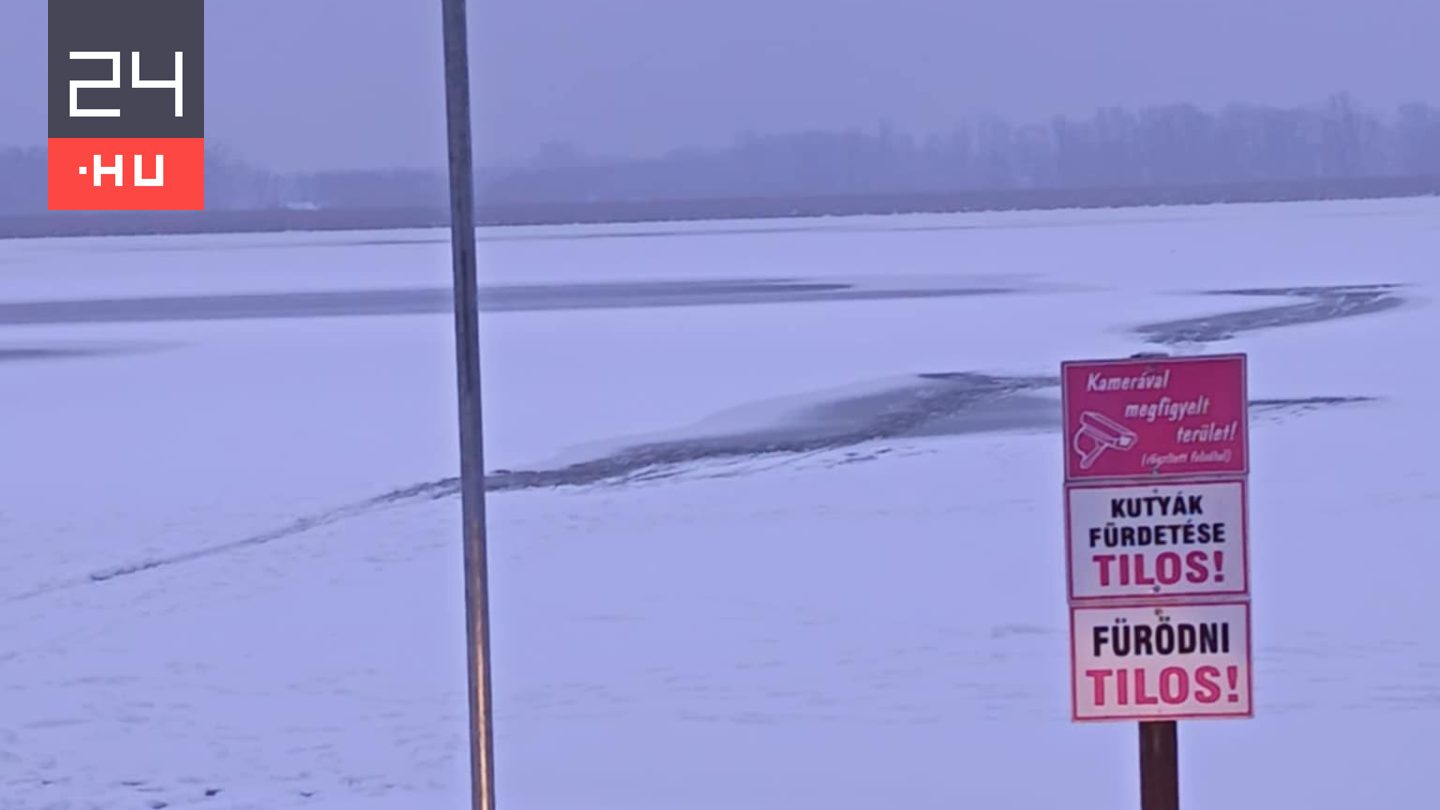 Két fiatal szakadt be egy tóba Soltvadkerten