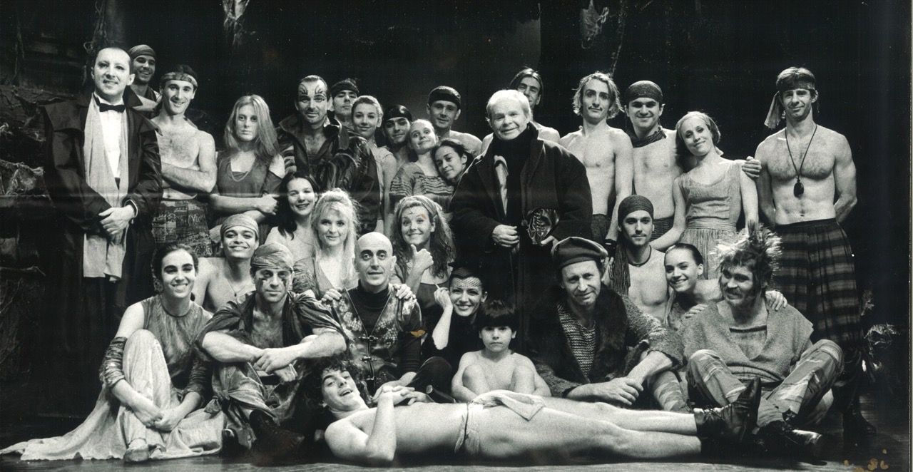 „Sejtettük, hogy siker lesz, de erre azért senki sem számított” – 30 éve játsszák folyamatosan A dzsungel könyvét 1 A dzsungel könyve stábja.