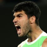 Carlos Alcaraz, miután nyert Alex De Minaur ellen az Australian Openen.