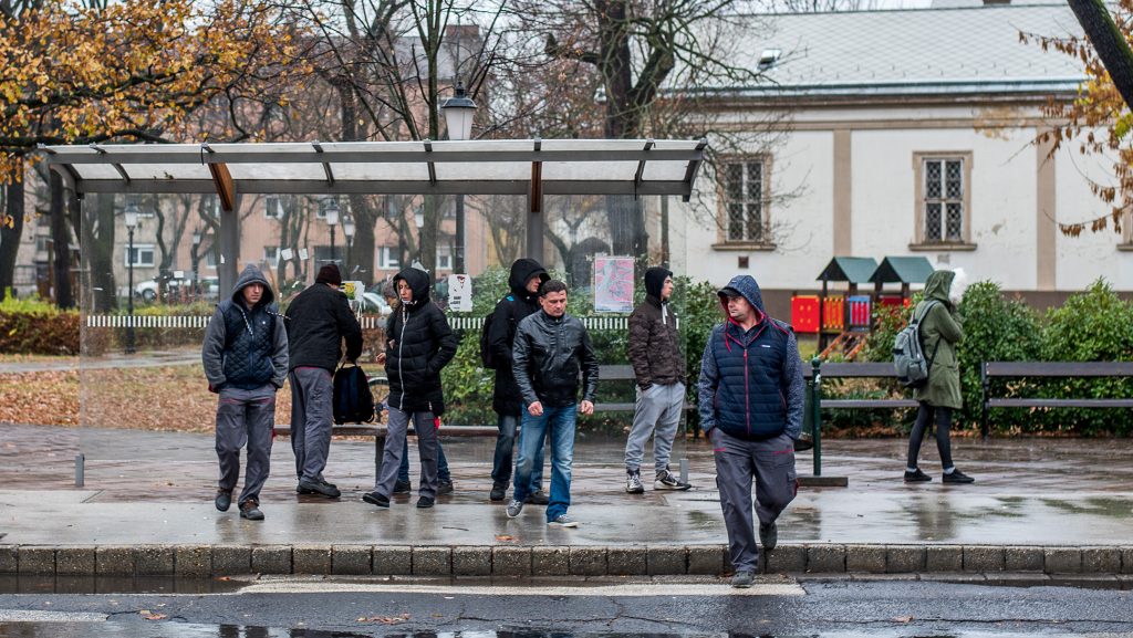 Itt a KSH friss jelentése: tízezrekkel kevesebb volt a magyar foglalkoztatott, mint tavaly ősszel