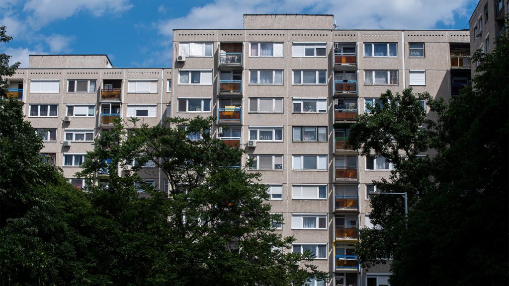 Aknákat kell hatástalanítaniuk az Otthontámogatást igénylő közszolgáknak