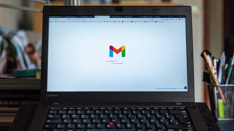 Gmail levelező egy laptopon