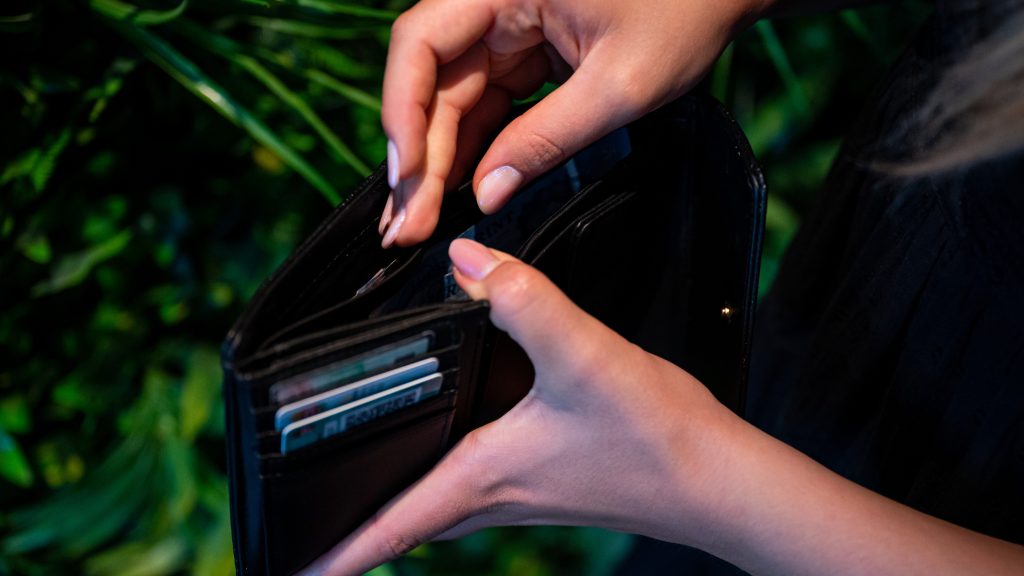 Hétszeresére nőtt a bankkártyás csalások száma Magyarországon négy év alatt, rendszerszintű a fenyegetés