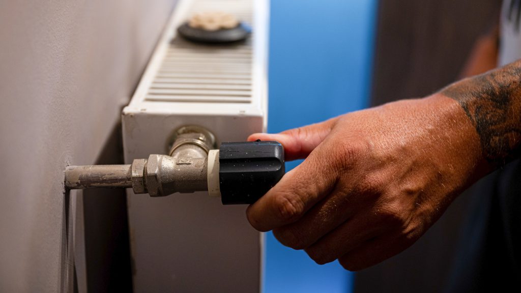 Megdöbbent a háromgyerekes apa: azt hitte, nagycsaládosként olcsóbb lesz nekik a gáz