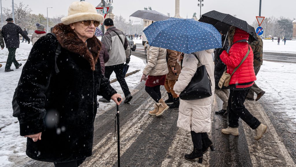 Ők azok, akik egyben kaphatják meg a 13. és 14. havi nyugdíjat, a februári ellátásukkal együtt