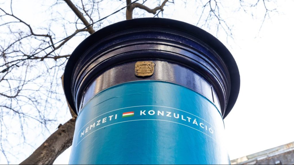 Papírforma: drágult a nemzeti konzultáció