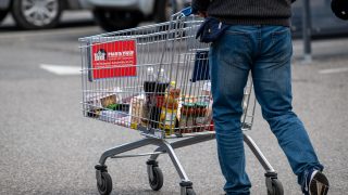 2025 a túlélés éve volt a kereskedőknek: Lassan az a kérdés, lesz-e, aki elhagyja a magyar piacot.