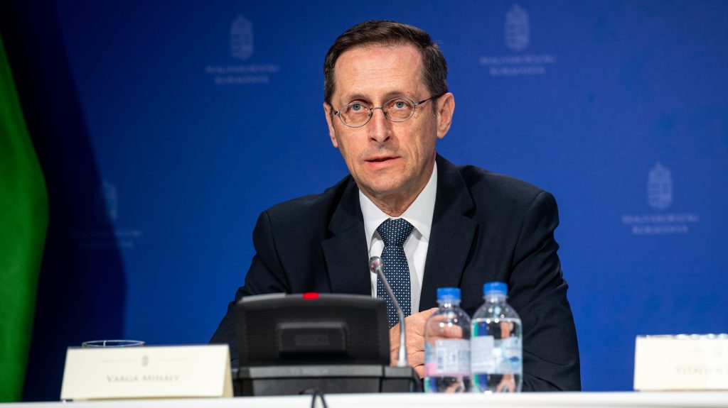 Megindult a forint: Rég nem látott erősödés Varga Mihály beszéde után