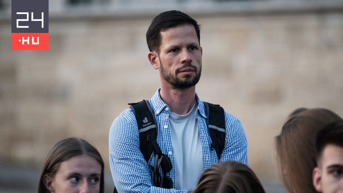 Elhallgatott a hangszóró, ami az Apáthy-sziklán álló luxusingatlanból dörrent rá az arra járókra, hogy tiltott helyen tartózkodnak