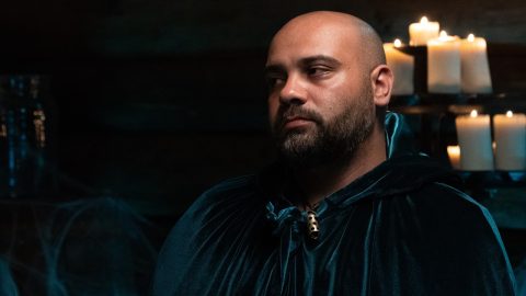 Lakatos László humorista Az Árulók – Gyilkosság a kastélyban második évadában.