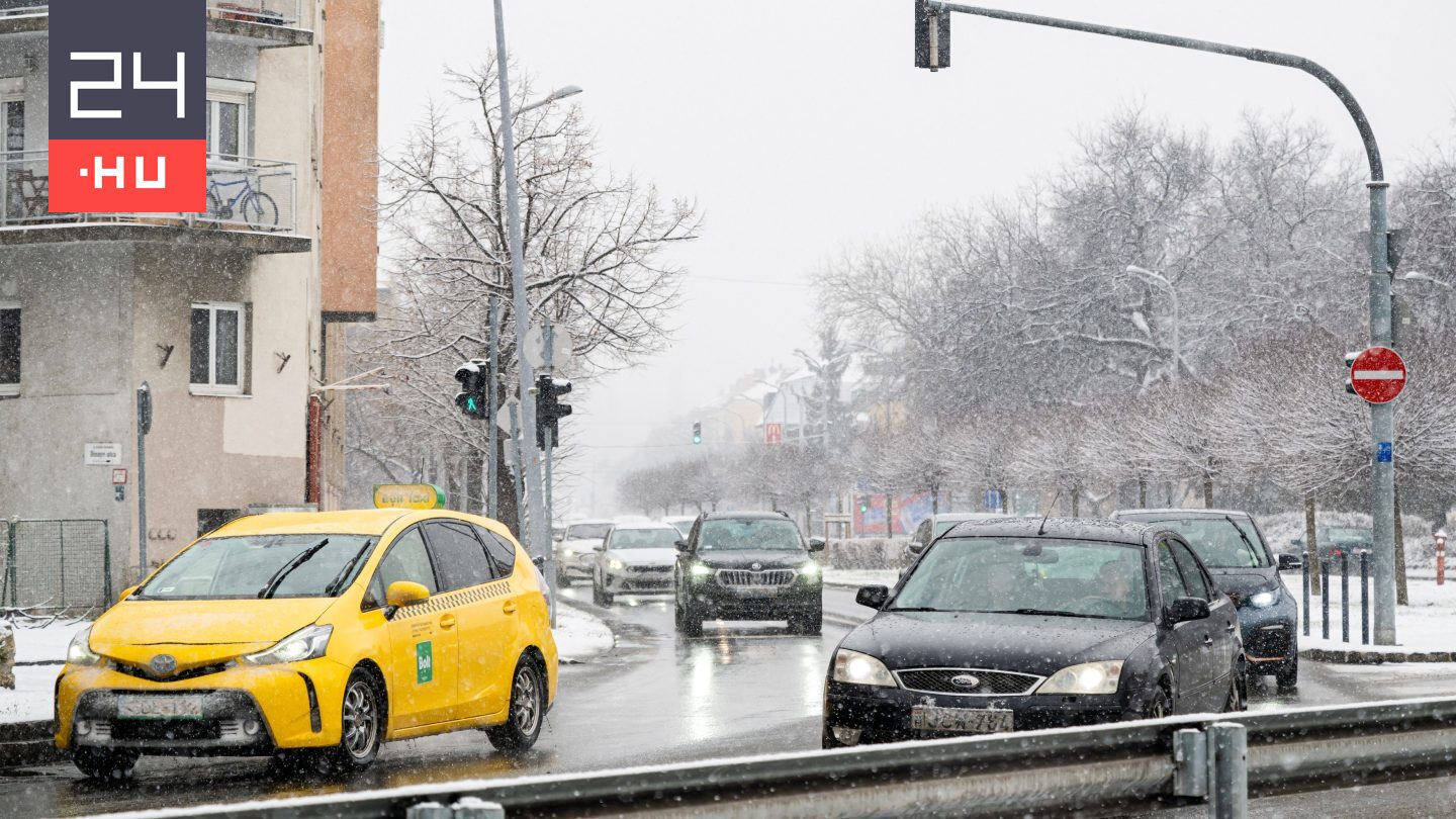 Országszerte lassítja a forgalmat az erős havazás a autópályákon