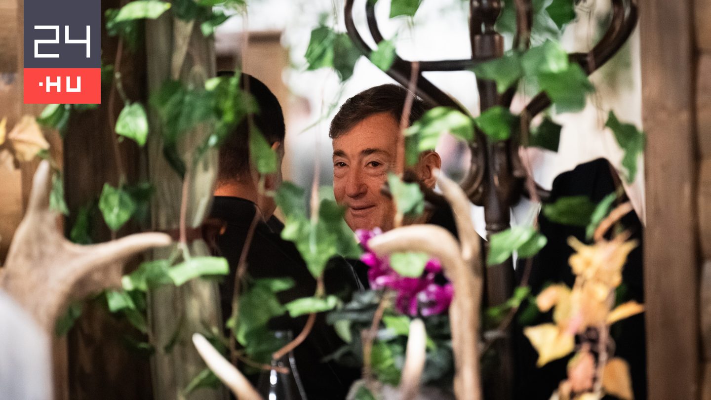 Pezsgőfürdővel ellátott wellness apartmanokat építenek a Mészáros-cégek Felcsút határában