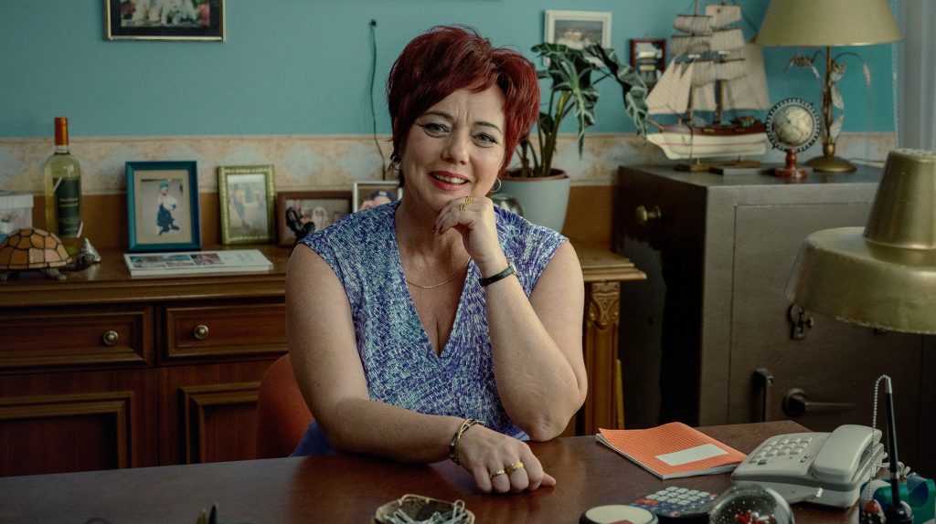 Bacskó Tünde a Bróker Marcsi símű sorozatban.