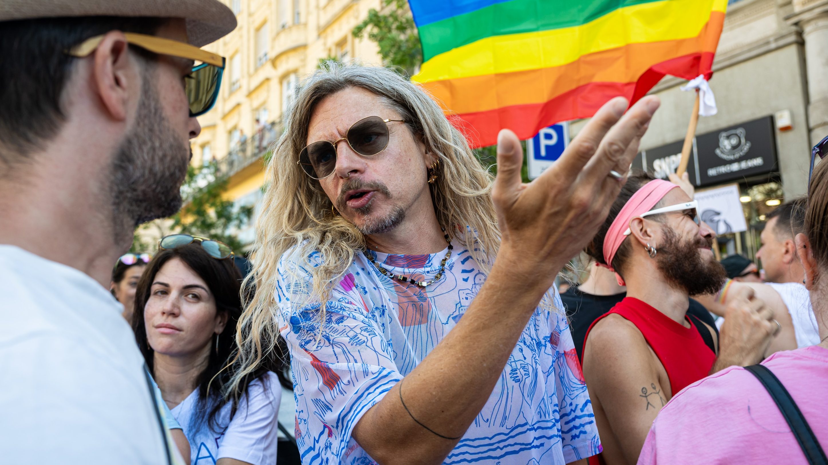 Steiner Kristóf a jubileumi 30. Budapest Pride felvonuláson, 2025. június 28-án.