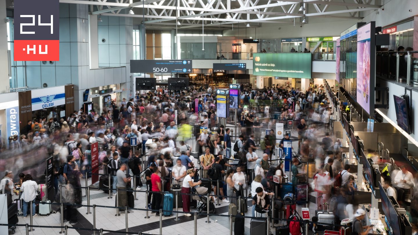 A legmagasabb havas készültség van Ferihegyen, járatokat is törölhetnek