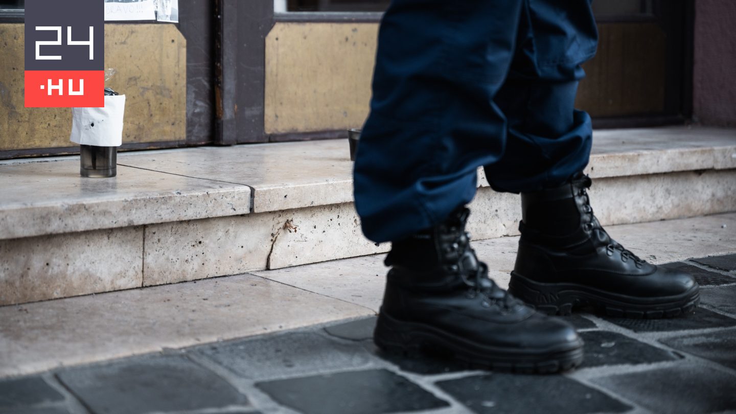 Egy 70 ezres telefontartozás miatt árverezték el András házát