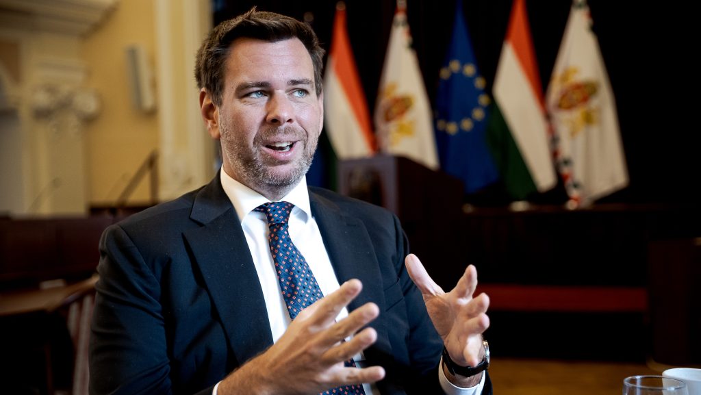 A tragikus eltűnések miatt Vitézy bekamerázná a budapesti hidakat