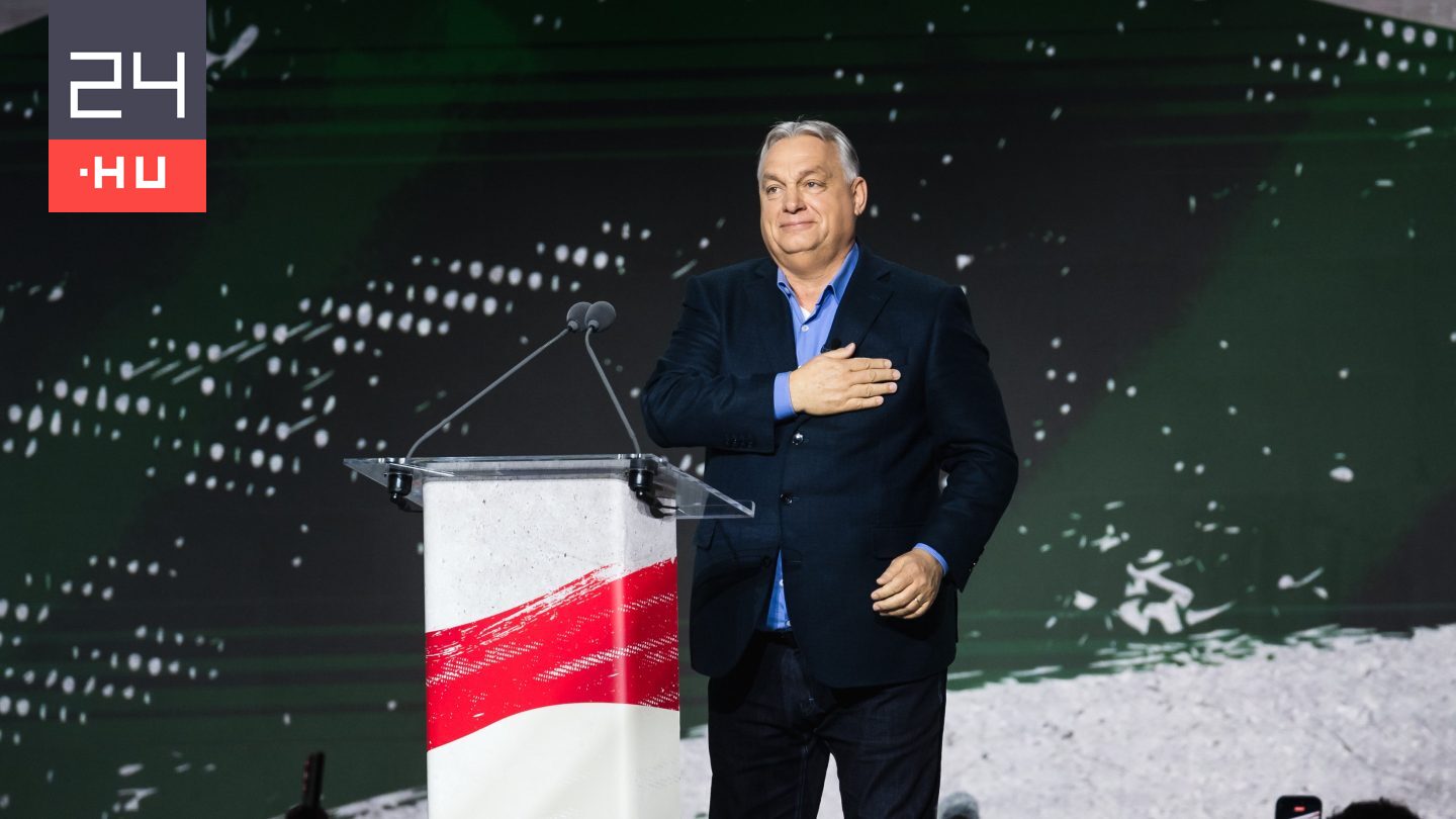 Tóth Gabi a Rocky főcímdalával nyitotta a Fidesz-kongresszust, majd a Himnuszt is elénekelték