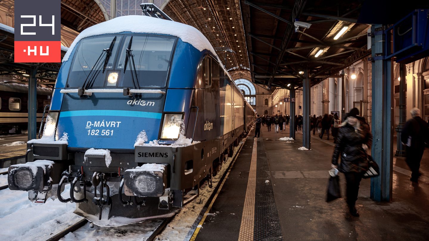 Lázár megígérte, de hiába: még mindig fizetni kell a MÁV mosdóiért