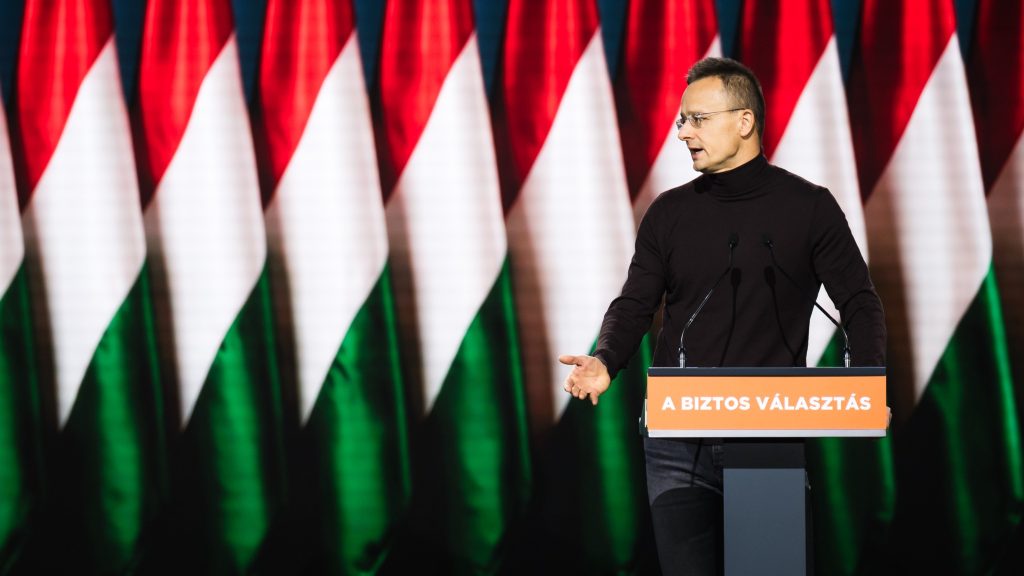 Szijjártó 2023-ban a Tisza gazdaságfejlesztési vezetőjéről: megtartottad magyarságodhoz való ragaszkodásod, hazádat mindig is segítetted