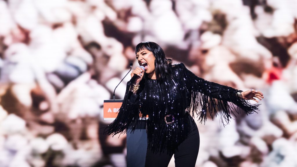 Tóth Gabi: Ha DK-s rendezvényen énekeltem volna, semmi baj nem lenne az angolommal