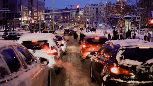 Kormányzati kérés: senki ne induljon útnak az ónos eső miatt!