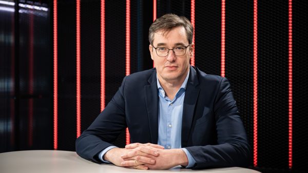 Emberjogi díjat kapott Karácsony Gergely, amiért a Pride-tüntetést is megszervezte