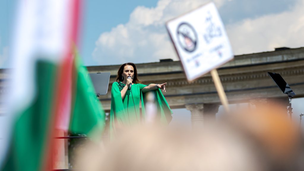 Csézi Erzsébet Magyar Péternek: Ne is tudjuk, kik a miniszterek, csak mindenki tegye a dolgát