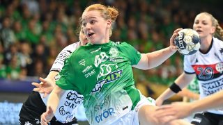 Dione Housheer a Debrecen ellen.