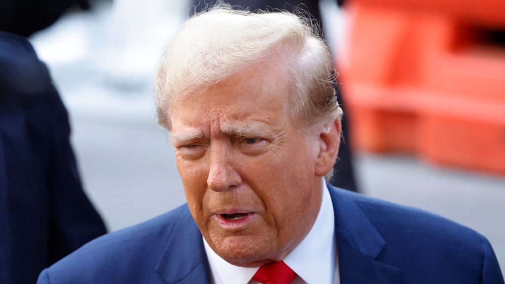 Trump a jegybank után a legnagyobb amerikai kereskedelmi banknak is nekiment