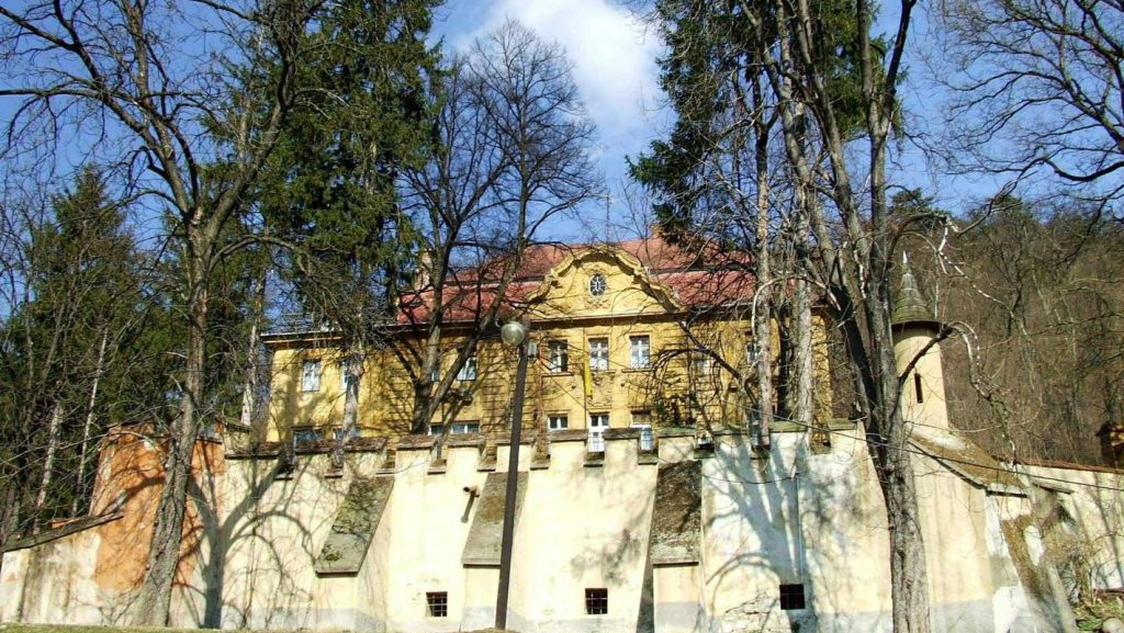 A MÁV megindokolta, miért adja el potom áron a Vay-kastélyt