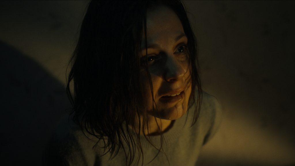 Lovas Rozi Holtai Gábor Itt érzem magam otthon című filmjében.