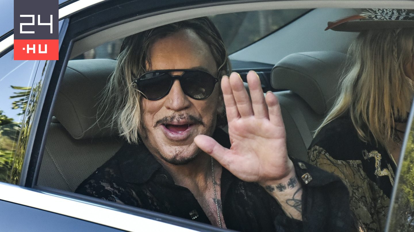 „Inkább dugnék fegyvert a seggembe” – Mickey Rourke kiborult a nevében indított adománygyűjtés miatt