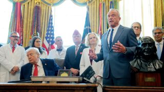 rfk jr, robert f kennedy, oltás, vakcina, dietetikai ajánlások,