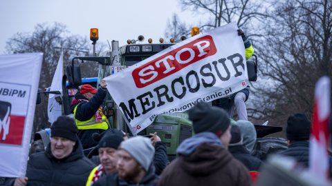 Európai gazdák tüntetnek a Mercosur-megállapodás ellen.