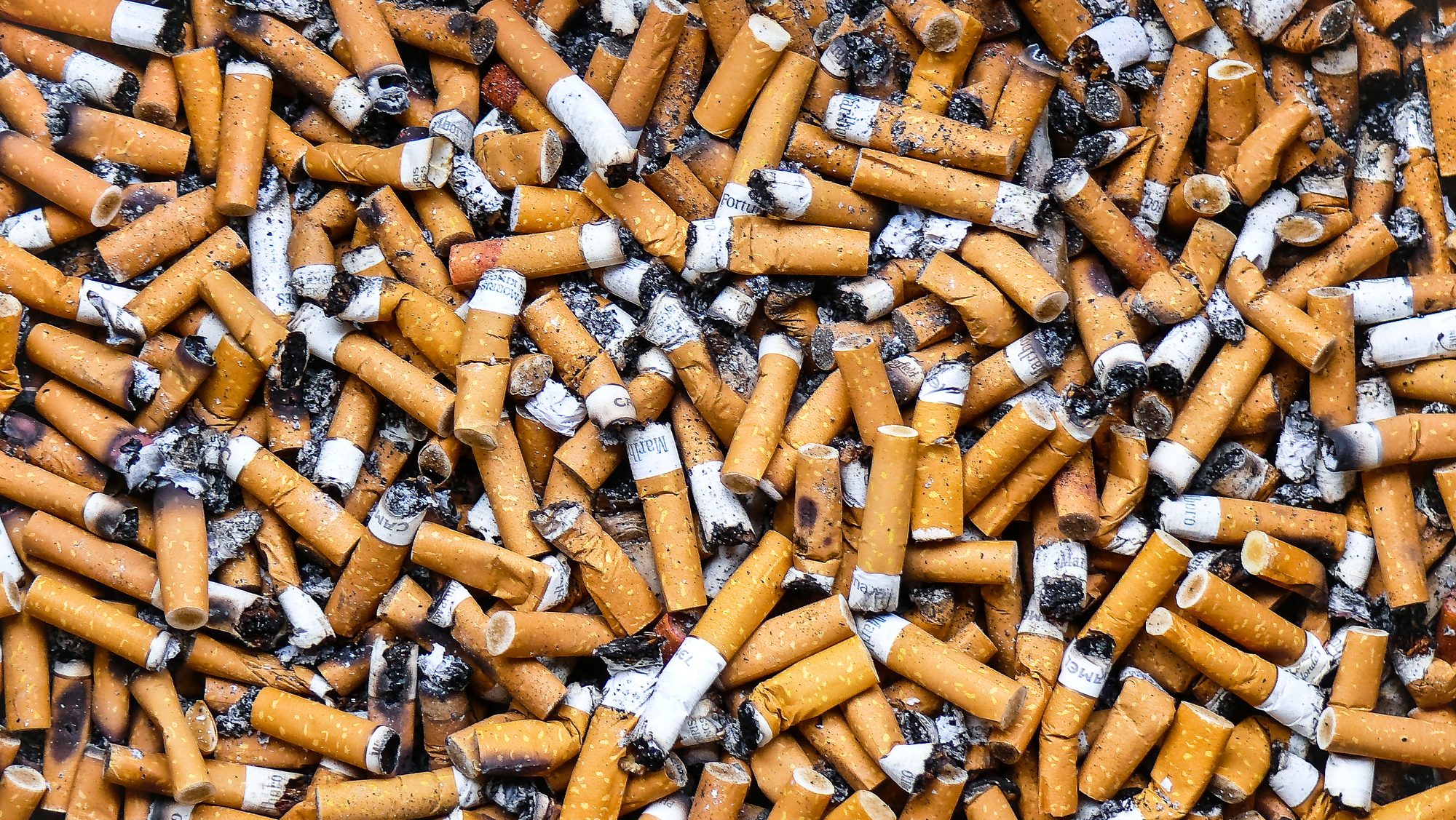 cigicsikk, kutatás, akkumulátor, áttörés, cigaretta, dohányzás