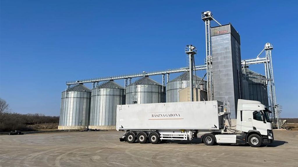 Öt banknak is tartozik Kósa Lajos rokonának agrárcége, amelynek a vagyonából a kormány kártalanítaná a gazdákat