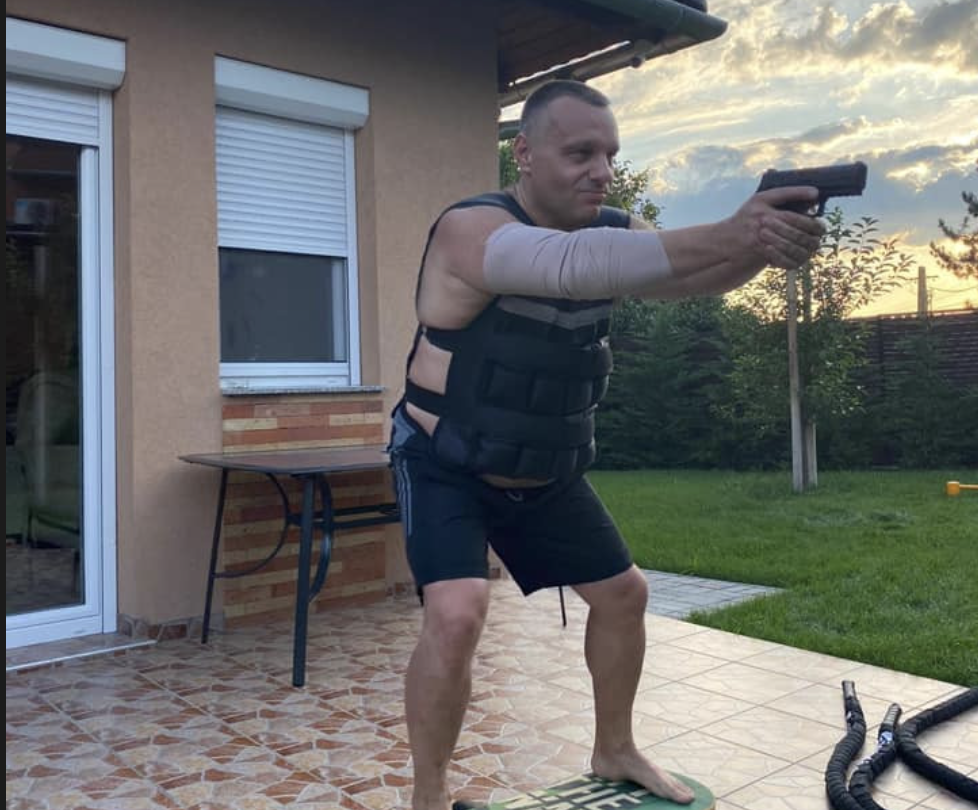 444: Orbán Áron, a miniszterelnök öccse egy oroszokhoz bekötött kémmel csinált volna fegyverbizniszt