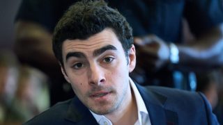 Az amerikai vezérigazgató megölésével vádolt Luigi Mangione a bíróság előtt 2025 decemberében.