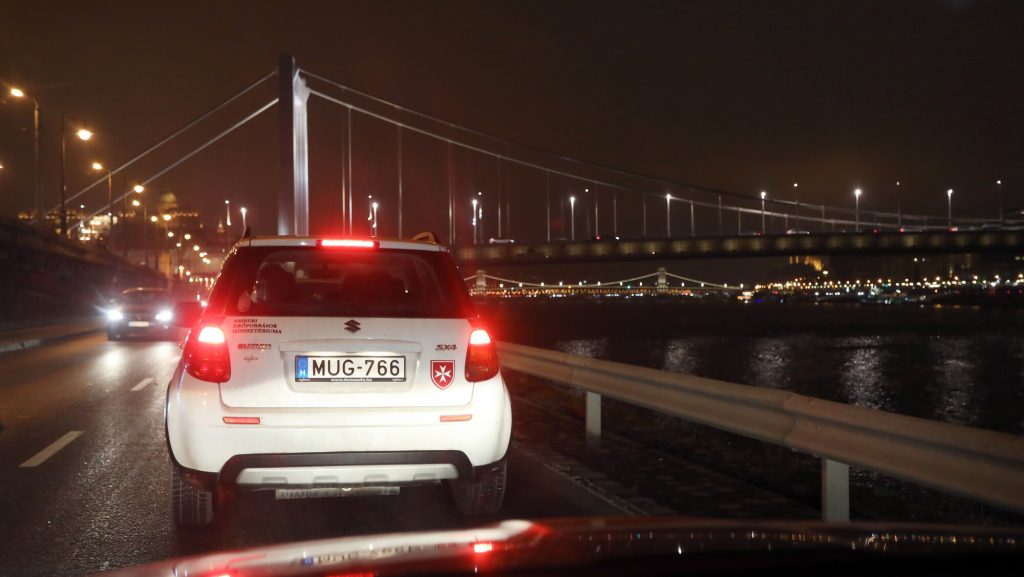 Fagyhaláltól mentettek meg egy férfit, akit állítólag előtte kizavartak egy bevásárlóközpontból