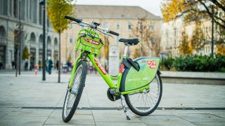 Mol Bubi kerékpár a Blahaz Lujza téren.