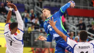 Nejc Cehte, a szlovén kézilabda-válogatott játékosa a 2025-ös világbajnokságon.