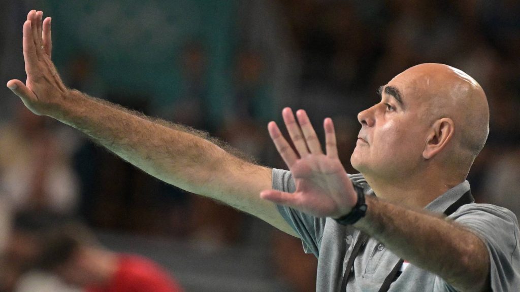 Hannoveri bomba: kirúgták a német exkapitányt, Pastor máris leülhet a kispadra