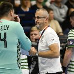 Pásztor István, az FTC vezetőedzője (k) a férfi kézilabda Európa Liga csoportkörében játszott FTC-Green Collect - MT Melsungen mérkőzésen az Érd Arénában 2025. november 18-án. A Ferencváros 28-25-re kikapott.