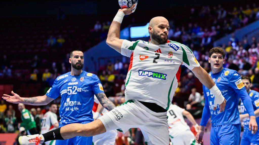 Malmö, 2026. január 28. Sipos Adrián a dán-norvég-svéd közös rendezésű férfi kézilabda-Európa-bajnokság középdöntőjének 4. fordulójában, a II. csoportban játszott Horvátország - Magyarország mérkőzésen a svédországi Malmö Arénában 2026. január 28-án.