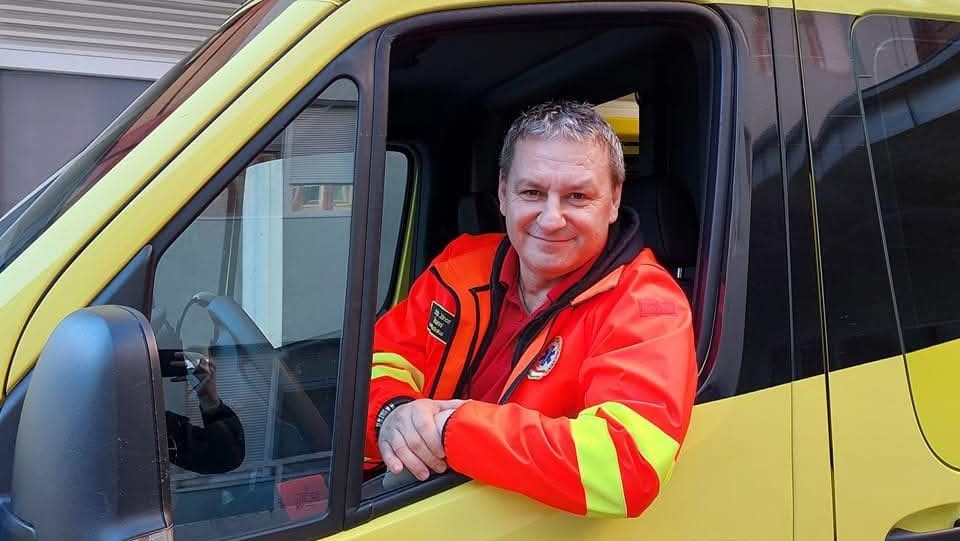 Szabadnapos mentős segített egy bajba jutott kisgyerekes családon