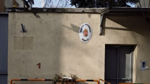 A bezárt Szőlő utcai javítóintézet bejárata 2026. január 20-án.