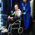 Tiborcz Dániel, miután megsérült a férfi 1000 méteres versenyszám vigaszági futamában a rövidpályás gyorskorcsolya Európa-bajnokságon a hollandiai Tilburgban 2026. január 18-án.