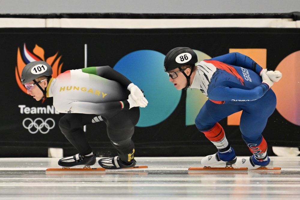 Tiborcz Dániel az 1000 méteres versenyszám vigaszági futamában a rövidpályás gyorskorcsolya Európa-bajnokságon a hollandiai Tilburgban 2026. január 18-án.